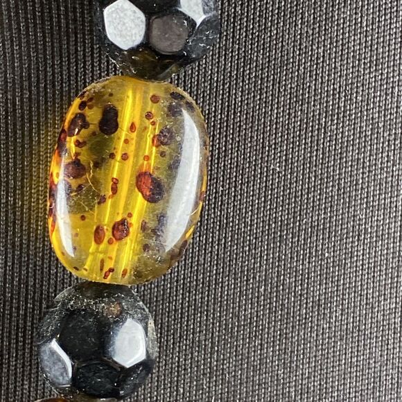 Vintage MCM Women Oval Amber Tortoise Shell Lucite & Black Beaded 24 in Necklace - Picture 2 of 7